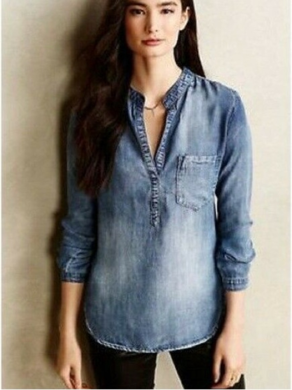 Anthropologie Cloth & Stone Dark Blue Chambray Henley Top Casual Denim Size M